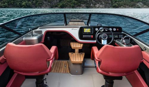 20-e26classic_grey_red_20180905-9450-nwg05v1fh2xq9jb072332p1m8wskmexaers4ihph2g