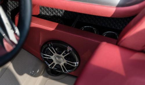 22-e26classic_grey_red_20180905-9490-nwg05vz9nwz0l59n1khpn6t2uanxu410qwflzro2w8