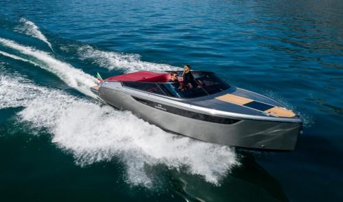 6-e26classic_grey_red_20180905_drone-0897-nwg05jrd72iae7re0x7k8rw34ac621oid7yar66754