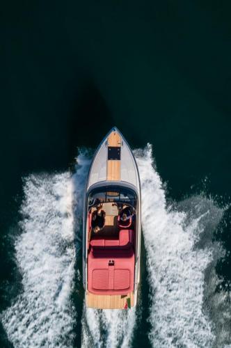 e26classic_greyred_20180905_drone-0902