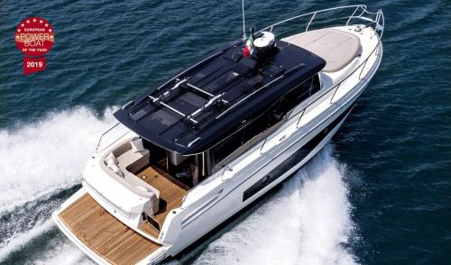 t36-winner 2019 powerboat slideshow 5 v1