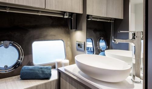 t36Xover_IV-7246-nu83vxn3mcd8wdjjore9g5e8sthp5crou0hateaboo