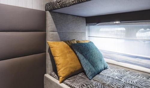 t36Xover_IV-7266-nu83vxn3mcd8wdjjore9g5e8sthp5crou0hateaboo